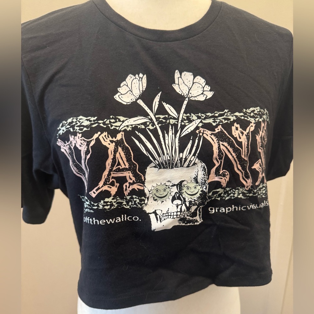 Vans - Black Floral Skull Crop Top